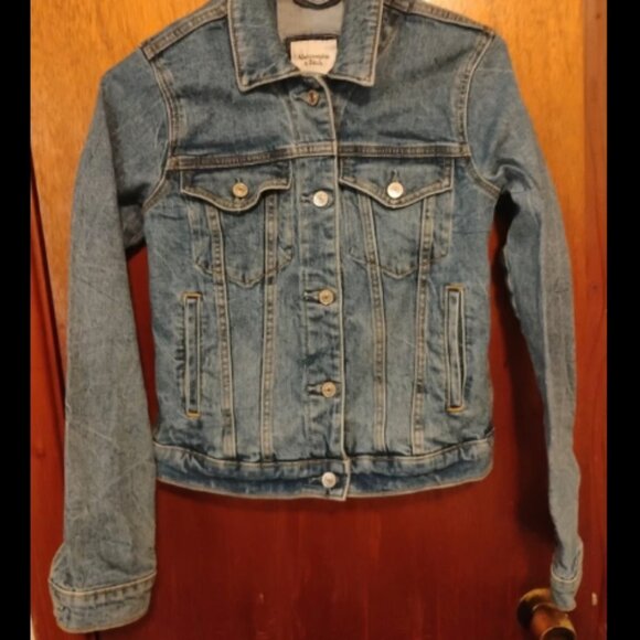 Abercrombie & Fitch Denim Distressed Trucker Button Up Women XS Jacket - Picture 5 of 11